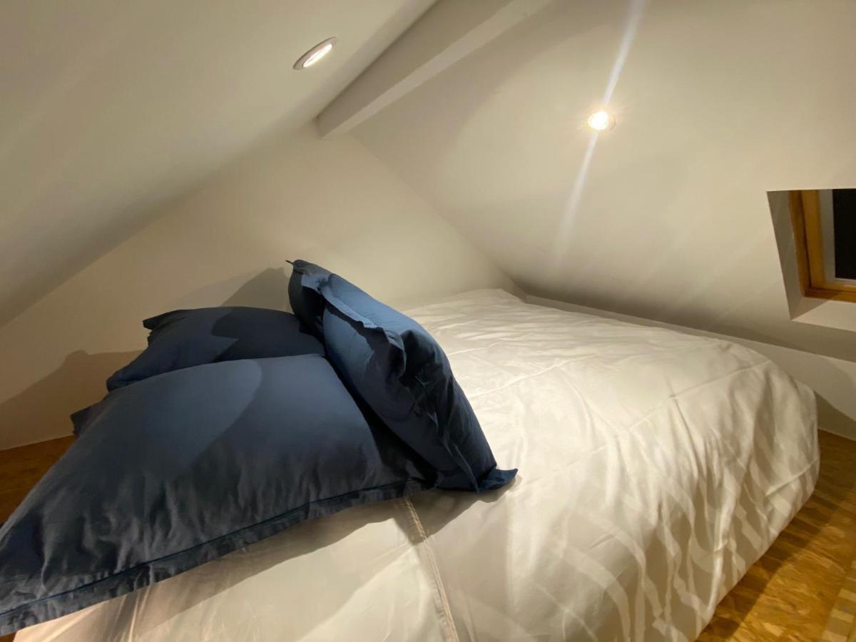 Tiny House Sedan Villa Ngoại thất bức ảnh